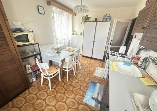 EXKLUZÍVNE!!! Na predaj 2.izb. byt, až 64,54m2, PARK. MIESTO, možnosť prerobiť na 3.izb. BYT