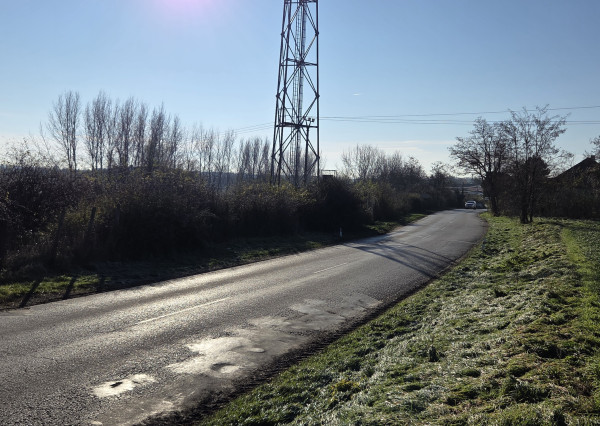 Pozemok na predaj na podnikanie - TOP lokalita.