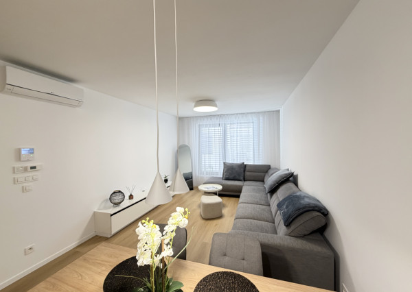 NA PRENÁJOM – 2-izbový štýlový byt v Rezidencii Hviezdoslavova, centrum Trnavy