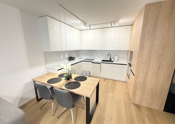 NA PRENÁJOM – 2-izbový štýlový byt v Rezidencii Hviezdoslavova, centrum Trnavy