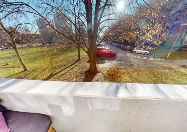 Kompletne zrekonštruovaný 3-i byt typu BAURING (65 m²) s loggiou – lokalita plná zelene