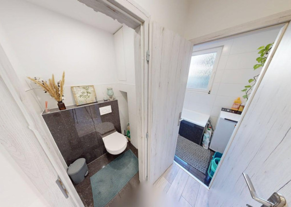 Kompletne zrekonštruovaný 3-i byt typu BAURING (65 m²) s loggiou – lokalita plná zelene