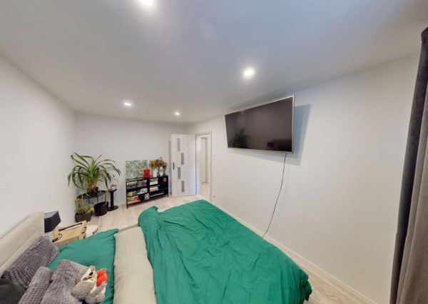 Kompletne zrekonštruovaný 3-i byt typu BAURING (65 m²) s loggiou – lokalita plná zelene