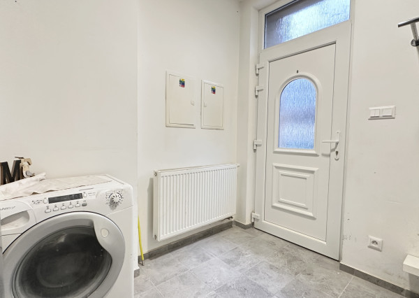 NA PREDAJ! 2-izbový byt v obľúbenej lokalite Vrbového