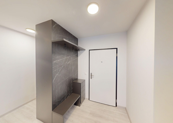 NA PREDAJ ! Luxusný 4 - izbový byt s neuveriteľnou 87m² terasou!