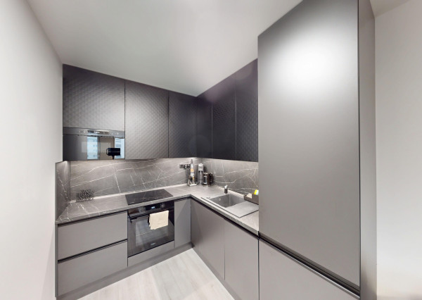 NA PREDAJ ! 2-izbový klenot s parkingom, pivničnou kobkou v cene!