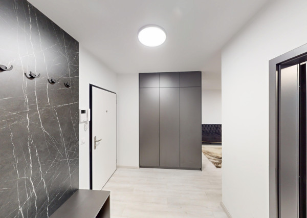 NA PREDAJ ! 2-izbový klenot s parkingom, pivničnou kobkou v cene!