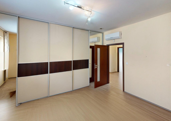 LUXUSNÉ BÝVANIE v Malženiciach pri Trnave – komfort, bazén, pohoda