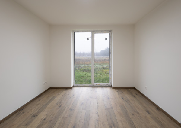 REZERVOVANÉ! Moderný 4-izbový bungalov v novej rezidenčnej štvrti – Nové Zámky