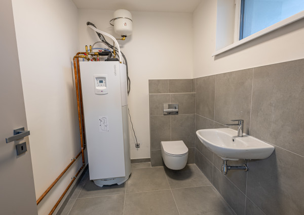 REZERVOVANÉ! Moderný 4-izbový bungalov v novej rezidenčnej štvrti – Nové Zámky