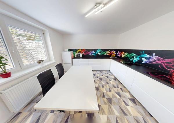 NOVÁ CENA!!! Na predaj RD v obci LOŠONEC, pozemok 1056m2, rekonštrukcia, iba minútu peši od lesa