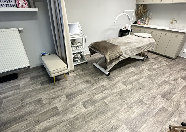 PREDAJ Luxusný obchodný priestor  – Bratislava Ružinov