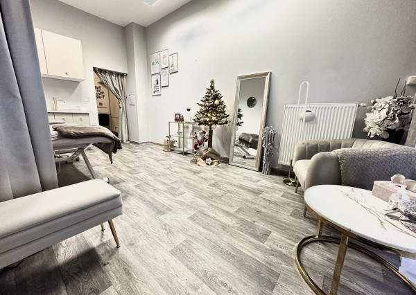 PREDAJ Luxusný obchodný priestor  – Bratislava Ružinov