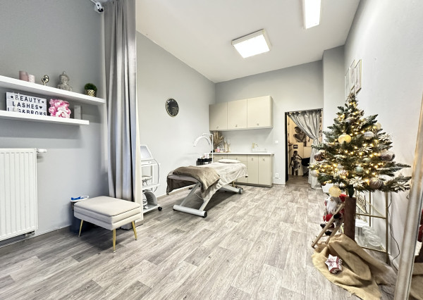 PREDAJ Luxusný obchodný priestor  – Bratislava Ružinov