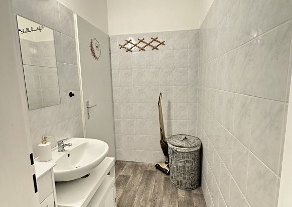 PREDAJ Luxusný obchodný priestor  – Bratislava Ružinov