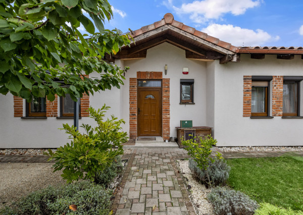 🌿 Exkluzívny 5-izbový rodinný dom v Reci – pokoj, súkromie a nadštandardné bývanie