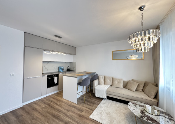 NA PRENÁJOM - Elegantný 2 izbový byt s parkovacím miestom, Opoj