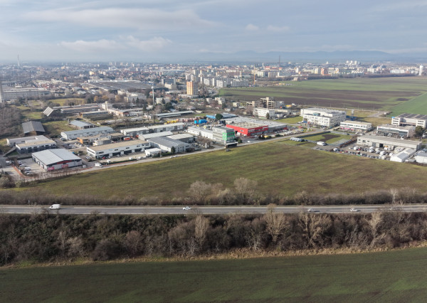 🏗️ NA PREDAJ | Komerčné pozemky – Trnava, Zavarská ulica