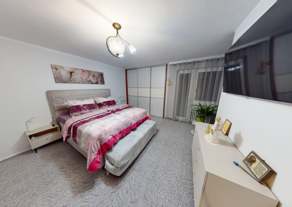 Dvojpodlažný rodinný dom s bazénom a  garážou na ulici Leoša Janáčka v Trnave