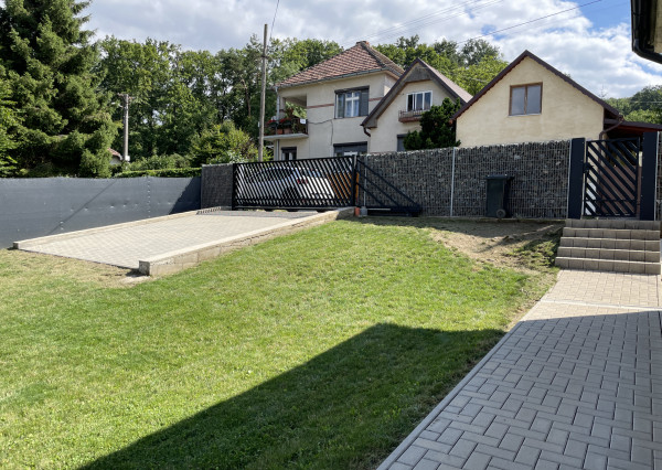 Na predaj RD v obci LOŠONEC, pozemok 1056m2, rekonštrukcia, iba minútu peši od lesa