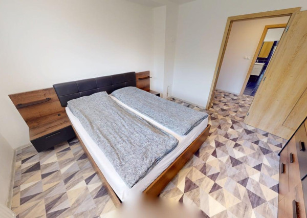 Na predaj RD v obci LOŠONEC, pozemok 1056m2, rekonštrukcia, iba minútu peši od lesa