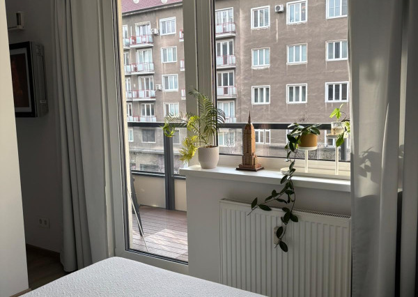 Novostavba - menší 2 izbový byt, prenájom Račianska