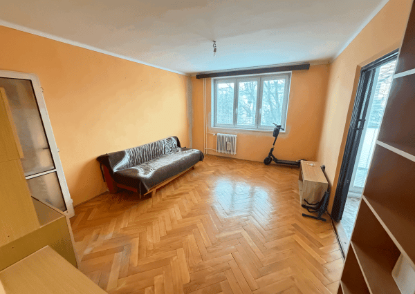 3-IZBOVÝ BYT S LOGGIOU  ŠPAČINSKÁ CESTA  64 m²  TRNAVA