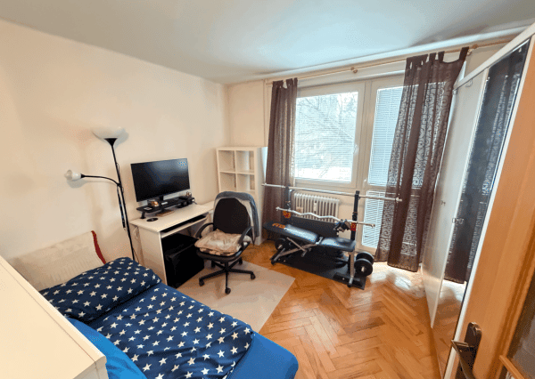 3-IZBOVÝ BYT S LOGGIOU  ŠPAČINSKÁ CESTA  64 m²  TRNAVA