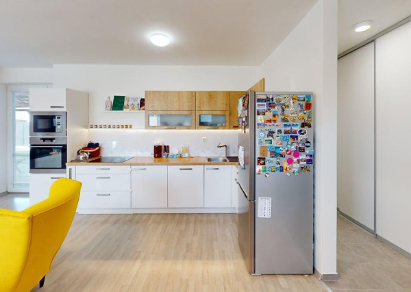 Štýlový 3i byt v Bielom Kostole s garážou a záhradou.