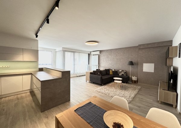 NA PREDAJ Veľkometrážny 3-izbový byt v srdci Trnavy s parkovaním a krytou terasou