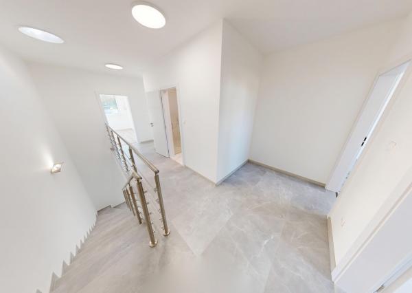 VAHOreal* NOVÁ CENA!! KRÁSNA ŠTVRŤ NOVÝCH RD, 5izb. dom, garáž, Kamenná cesta, Trnava