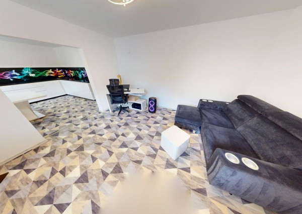 Na predaj RD v obci LOŠONEC, pozemok 1056m2, rekonštrukcia, iba minútu peši od lesa