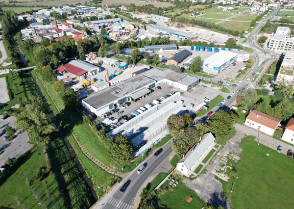 EXKLUZÍVNE NA PREDAJ – PRIEMYSELNÝ AREÁL V STRATEGICKEJ LOKALITE MESTA TRNAVA