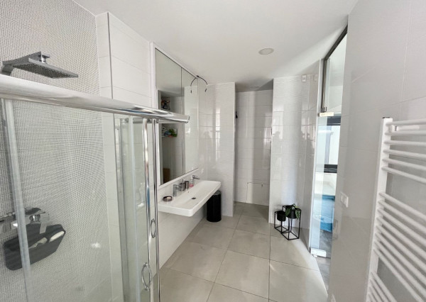 LUXUSNÝ 2 izb. byt s výmerou 4 izb. bytu, výmera aż 84m2, terasa, centrum mesta, Zelený Kríček, Trnava