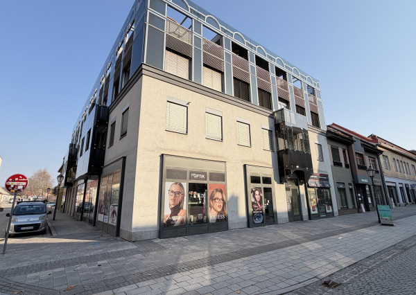 OBCHODNÉ PRIESTORI PRIAMO V CENTRE, výmera 106 m2,Hviezdoslavova, Trnava
