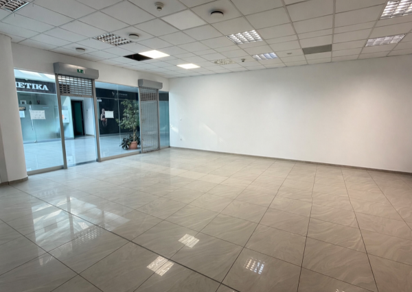 Prenájom EXKLUZÍVNY PRIESTOR PRIAMO V CENTRE , ul. Hviezdoslavova v TRNAVE