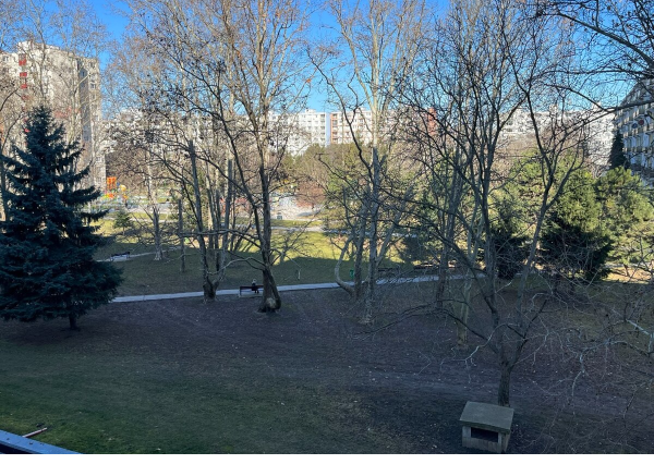 TOP LOKALITA - 3-izbový byt s loggiou a balkónom v Ružinove