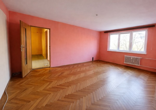 TOP LOKALITA - 3-izbový byt s loggiou a balkónom v Ružinove