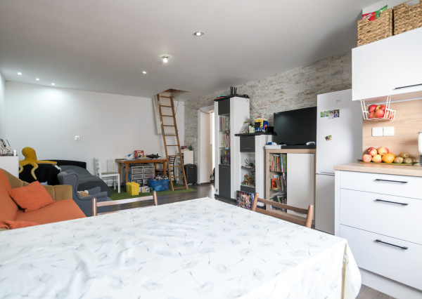 5-izbový tehlový byt s terasou v centre mesta Kapitulská ul., Trnava