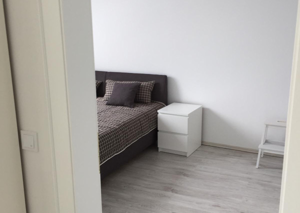 Veľmi pekný, štýlovo zariadený 2izb. byt na 3NP. v centre Trnavy - PRENÁJOM