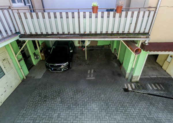 5-izbový tehlový byt s terasou v centre mesta Kapitulská ul., Trnava