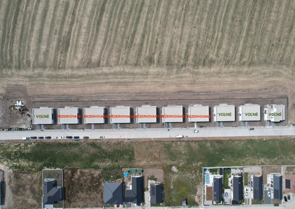 🏡  Štýlové bývanie pár minút od Trnavy – Exkluzívny projekt 10 rodinných domov