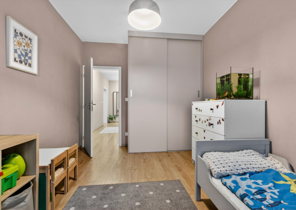 3-IZBOVÝ BYT S VLASTNOU ZÁHRADOU  NOVOSTAVBA  MODRANKA