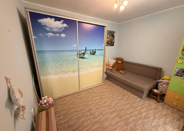 IBA U NÁS, na predaj 4 izbový rodinný dom v obci Cífer , cena 249000 eur.