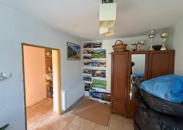 IBA U NÁS, na predaj 4 izbový rodinný dom v obci Cífer , cena 249000 eur.