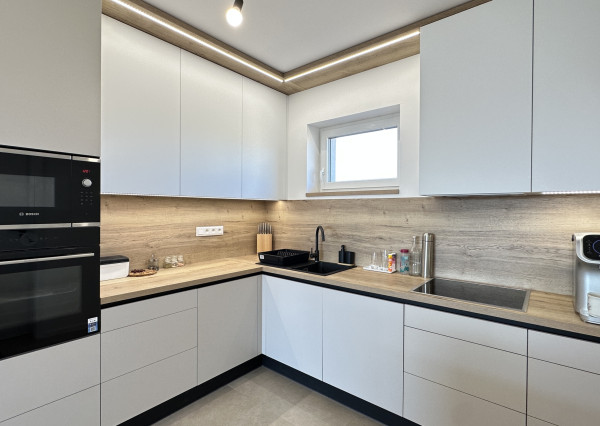 Moderný nadštandardný rodinný dom v tichej lokalite