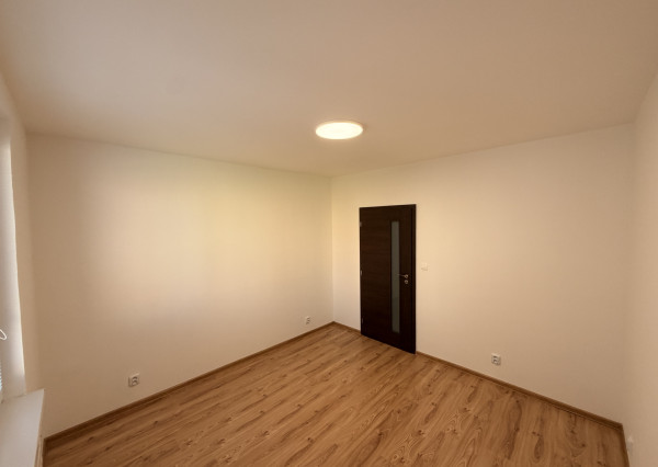 KRÁSNY VÝHĽAD - 3i byt v blízkosti centra Trnavy