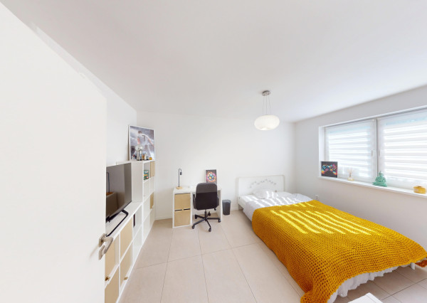 MODERNÝ 4-IZBOVÝ DOM – TICHÁ LOKALITA, KRÁSNA ZÁHRADA, NÍZKE NÁKLADY