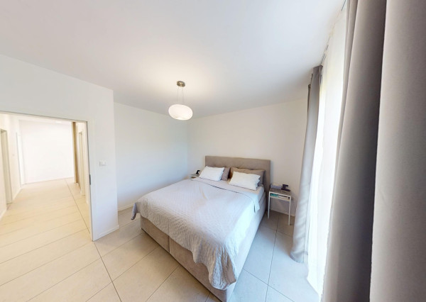 MODERNÝ 4-IZBOVÝ DOM – TICHÁ LOKALITA, KRÁSNA ZÁHRADA, NÍZKE NÁKLADY