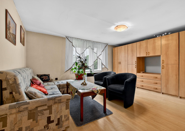 PRIESTRANNÝ 5-IZBOVÝ DOM NA VEĽKOM POZEMKU (1 142 m²) S OBROVSKÝM POTENCIÁLOM | Križovany nad Dudváhom